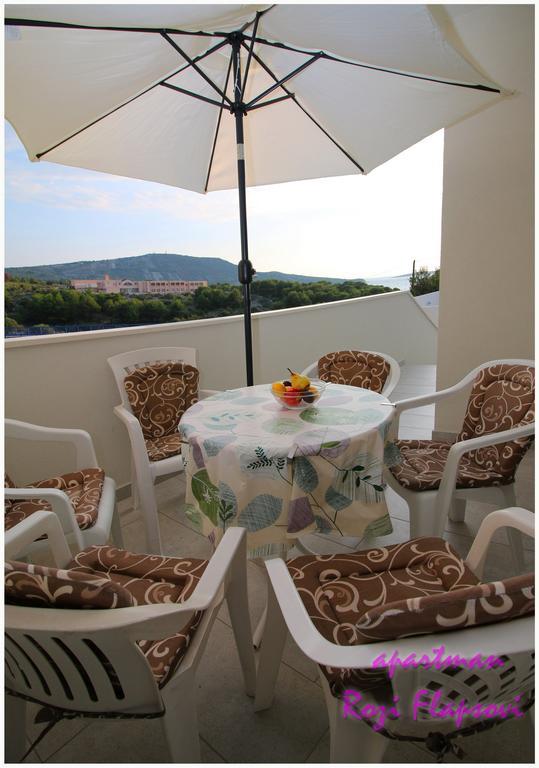 Apartments Huljev Primosten Ngoại thất bức ảnh