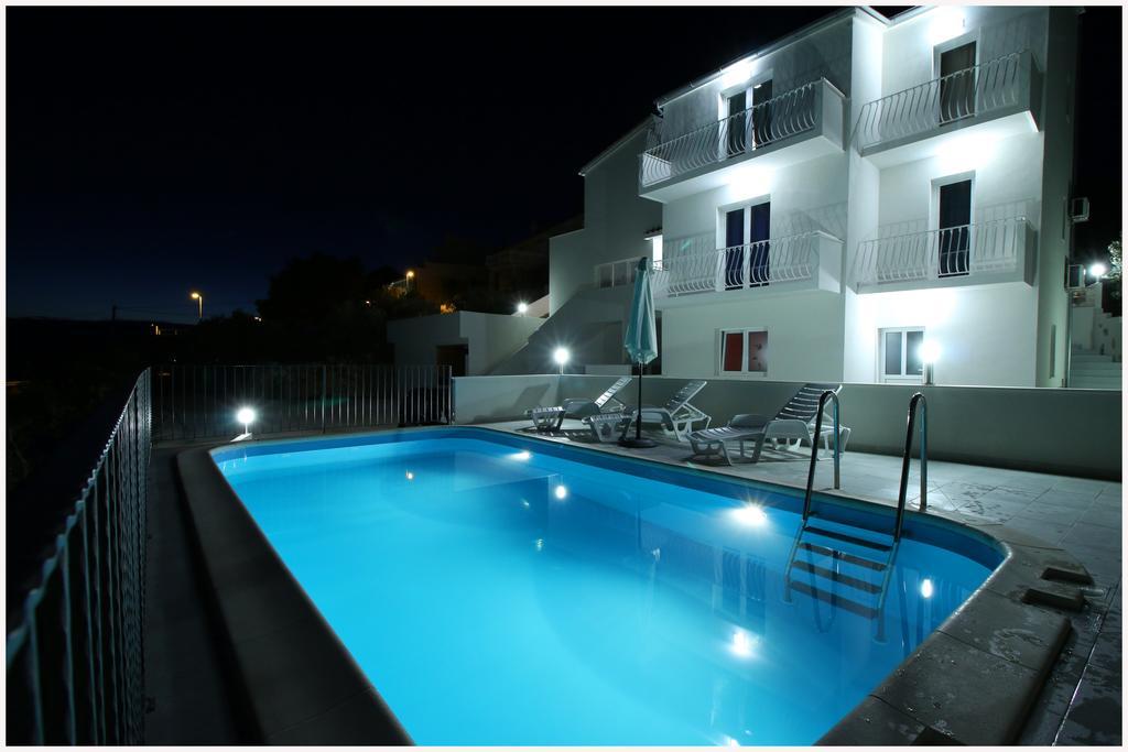 Apartments Huljev Primosten Ngoại thất bức ảnh