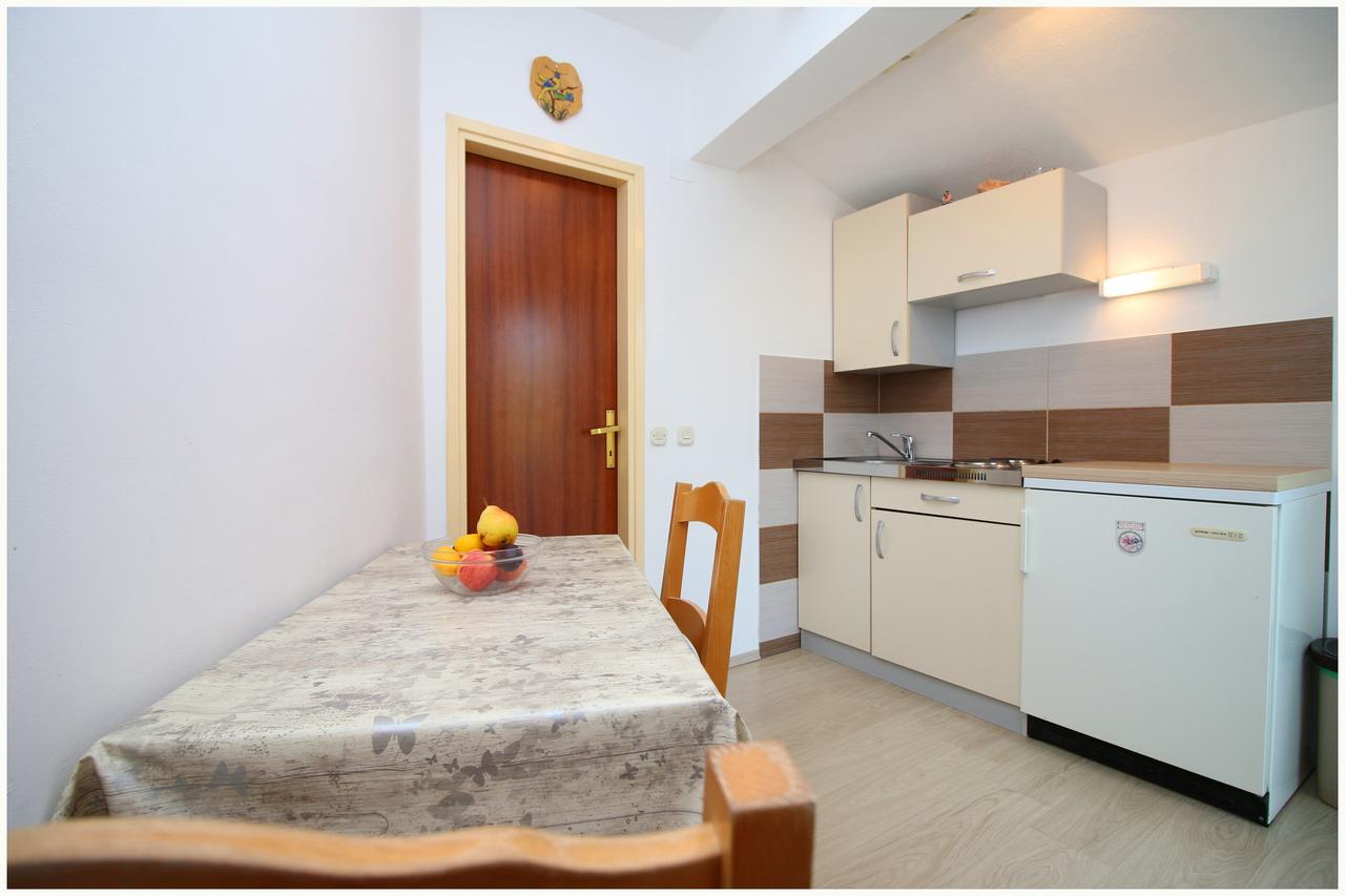 Apartments Huljev Primosten Ngoại thất bức ảnh
