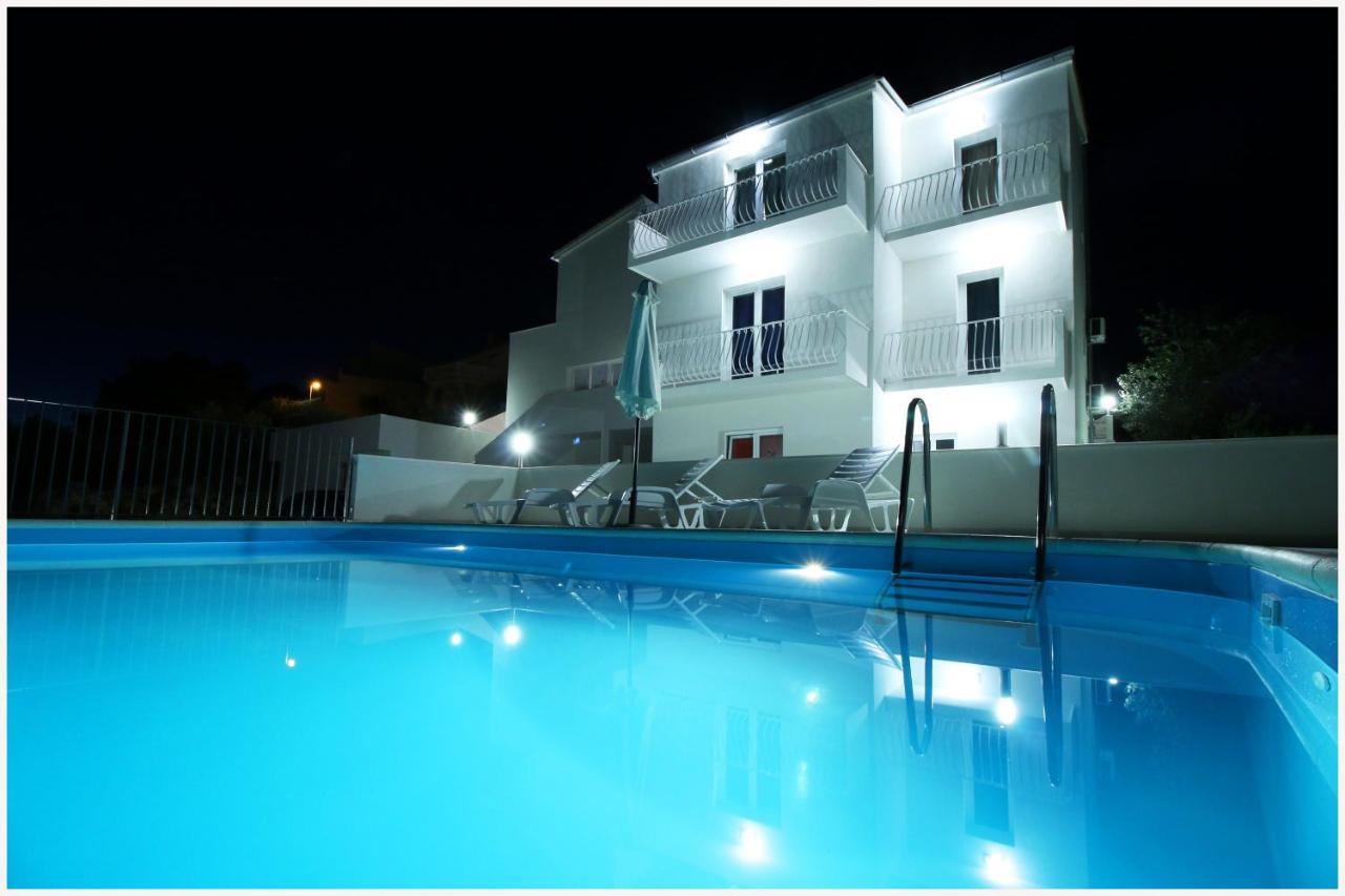 Apartments Huljev Primosten Ngoại thất bức ảnh